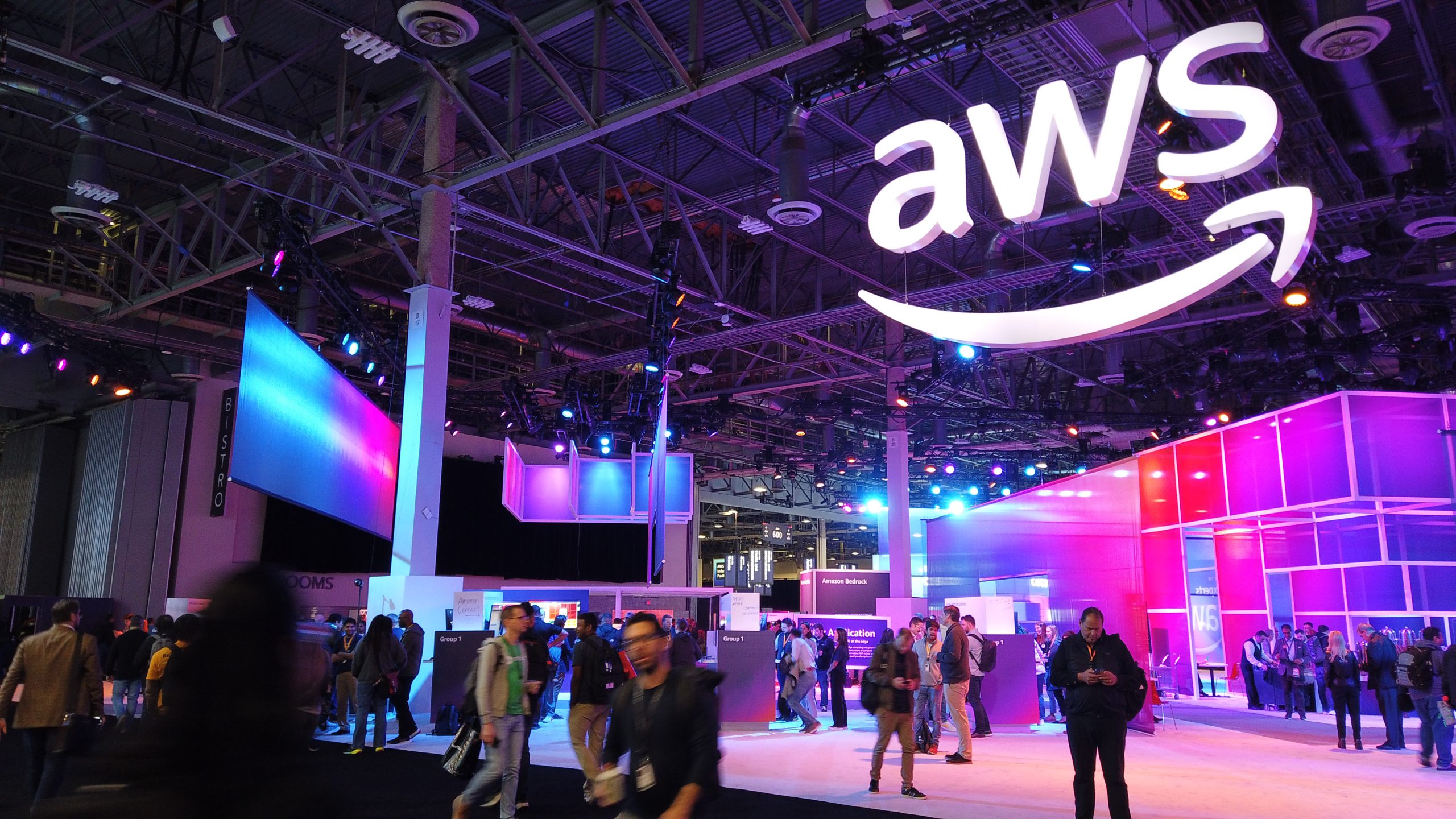 AWS SUMMIT